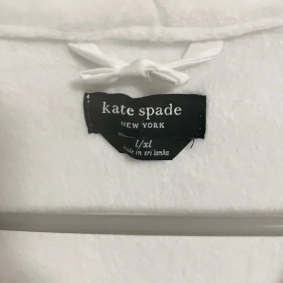 Kate Spade White Cozy Robe with Tie Belt
Size L/XL - Picture 6 of 11
